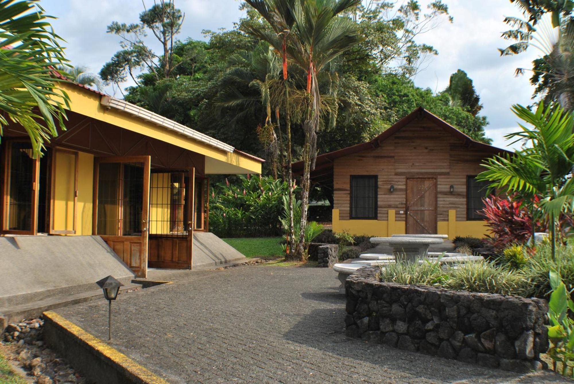 Hotel Arenal Country Inn La Fortuna Dış mekan fotoğraf